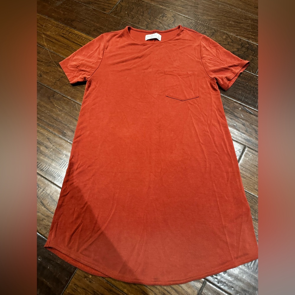 Abercrombie &‎ Fitch Rust Short Sleeve Tee